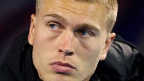 Rasmus Kristensen está triste: «É uma pena não venderem cerveja...»