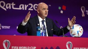 Infantino admite 'atribuir' um Mundial à Coreia do Norte: «Queremos juntar as pessoas»