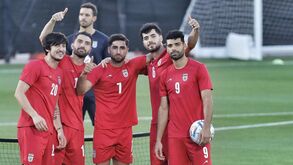 Inglaterra-Irão: Taremi anti-leões