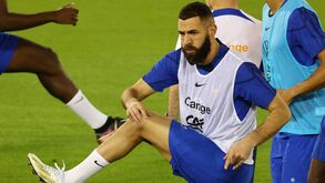 «Tenho a certeza que alguns jogadores franceses estão contentes com a ausência de Benzema»