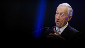 PS, PSD e PCP aprovam parecer que autoriza deslocação do Presidente da República ao Qatar