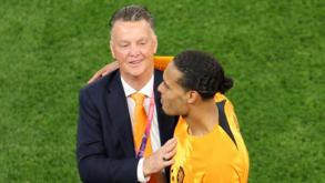 Van Gaal: «Foi uma vitória por 2-0 contra os campeões africanos, por isso, só posso estar satisfeito»