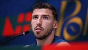 Rúben Dias confirma Pepe em pleno: «Sinto-o bem e estou feliz por ele»