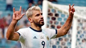 Agüero 'ataca' federação da Argentina: «Se não querem que os vá ver, prefiro que me digam na cara»