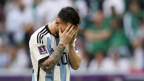 Messi após derrota com a Arábia Saudita: «Começámos a fazer cruzamentos em desespero...»