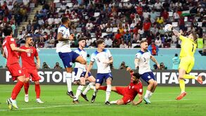 Um torneio inflacionado até no tempo de compensação: 104 minutos (!) nos primeiros seis jogos