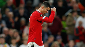 «Missão cumprida, burro»: Scholes insulta Cristiano Ronaldo após saída do Man. United