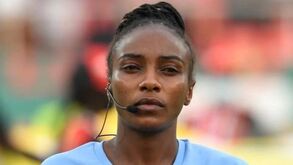 Mukansanga eleva o nome das mulheres africanas: As árbitras que quebram barreiras no Qatar