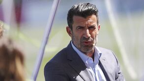 Figo e a saída de Ronaldo do Man. United: «Todos ficaram felizes»