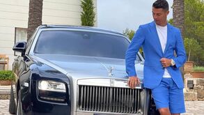 Carros de luxo de Ronaldo retirados de Manchester: ingleses falam em adeus ao Reino Unido  