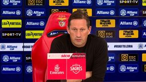 Schmidt sobre Enzo: «Está a desfrutar no Benfica. Não me parece que esteja aberto a sair do clube»