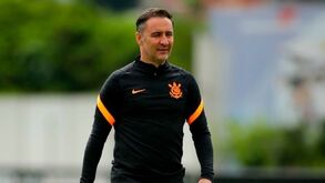 Balneário do Corinthians 'aplaudiu' saída de Vítor Pereira: «Jogadores não gostavam muito dele»