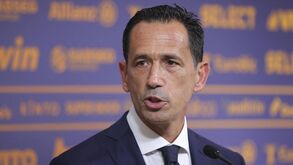 Pedro Proença veio do Qatar para o adeus ao bibota: «A tribo do futebol fica mais fraca»