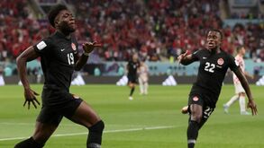Refugiado Alphonso Davies fez história pelo país que o acolheu