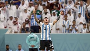 Pai conta como viveu estreia de Enzo a marcar pela Argentina: «Abracei a minha mulher e começámos a chorar»