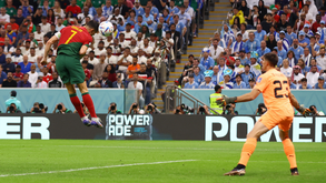 Bruno Fernandes colocou Portugal a vencer o Uruguai: golo foi inicialmente atribuído a Ronaldo