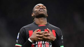 Rafael Leão diz que renovação pelo Milan está bem encaminhada: «Tivemos uma reunião...»