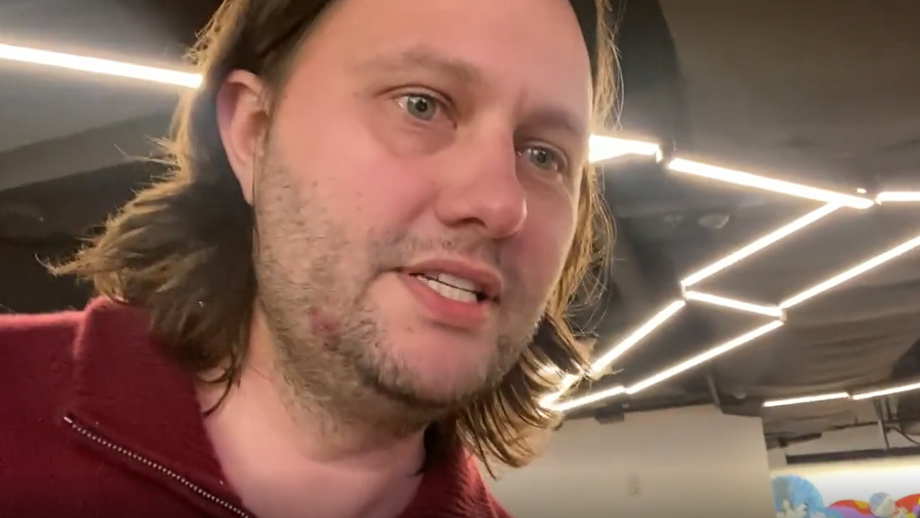 Matt Miller, funcionário na empresa há 9 anos e meio, decidiu partilhar momento nas redes sociais