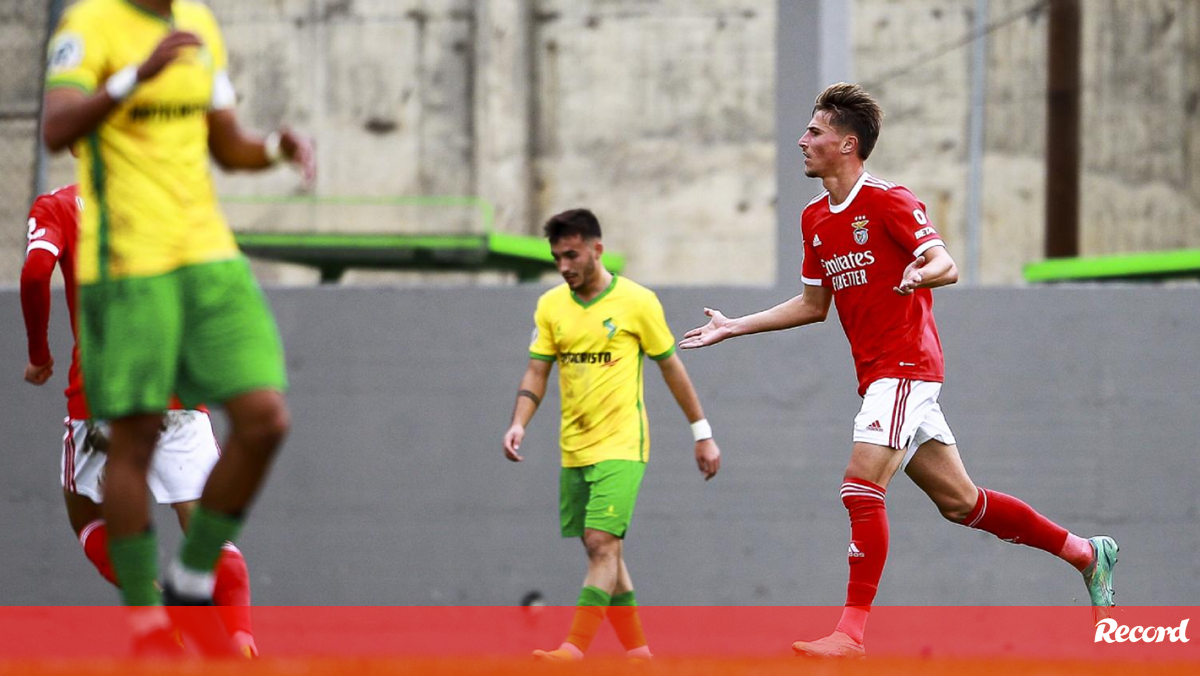 Mafra-Benfica, 0-1: águia voa à altura mínima - Liga Revelação