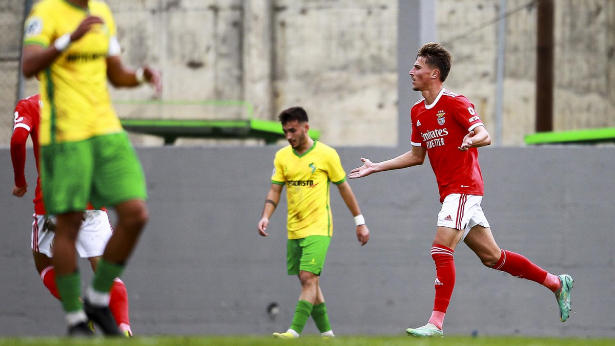 Mafra-Benfica, 0-1: águia voa à altura mínima - Liga Revelação