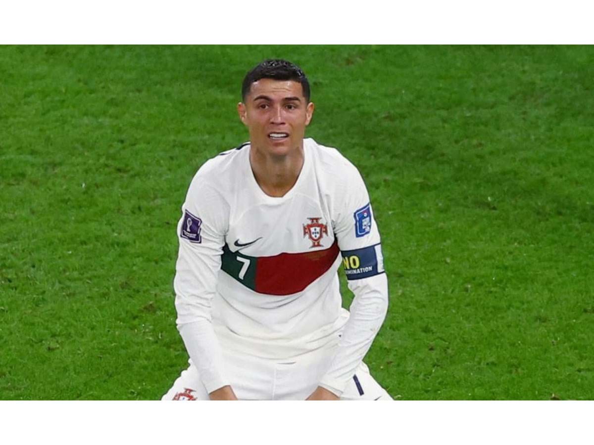 Cristiano Ronaldo - O lendário - O MAIOR ROUBO DE TODOS OS TEMPOS! A dúvida  que fica é, o que pesou mais? 1) O fato da FIFA não querer que o Cristiano