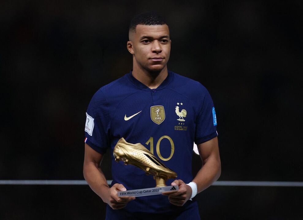 1 - Kylian Mbappé (França/PSG): passou de 160 para 180 milhões de euros