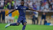 13 - Randal Kolo Muani (França/Eintracht Frankfurt): passou de 30 para 37 milhões de euros
