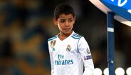 CR Junior equipado à Real Madrid no último jogo do pai pelos blancos, em 2018, após a final da Liga dos Campeões.