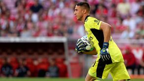 Vlachodimos renova com o Benfica
