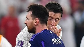 Lewandowski revela o que sussurrou ao ouvido de Messi após o Polónia-Argentina