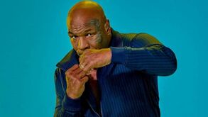 Mike Tyson reage à ameaça de Canelo a Messi: «Se lhe tocar terei de voltar ao ringue»