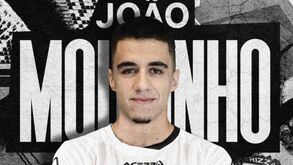 Spezia oficializa contratação do defesa João Moutinho