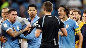 Giménez dá voz à frustração do Uruguai: «São um bando de ladrões, estes filhos da p...!»