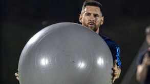 Mil vezes Messi: astro faz hoje o jogo 1000 da carreira