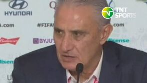 Marcado como o treinador que perdeu com os Camarões? Tite não gostou da pergunta