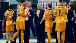 Até Van Gaal participou na dança: Holanda em festa após apuramento 