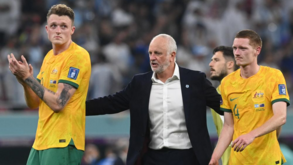 Graham Arnold: «Messi é incrível, fizemos um esforço para o neutralizar»