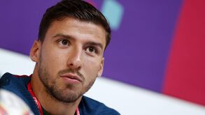 Rúben Dias e a confiança para os 'oitavos': «Estamos prontos. Venham eles!»