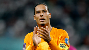 Van Dijk rejeita foco em Messi