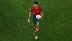Ex-defesa inglês 'ajuda' Fernando Santos: «Ronaldo? Gonçalo Ramos tem de ser titular absoluto»