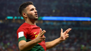 Pai de Gonçalo Ramos viu jogo enquanto... o filho mais novo treinava: «Vibrámos todos a dobrar»