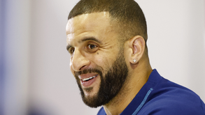Kyle Walker não irá estender a passadeira a... Mbappé