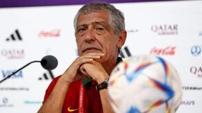 Fernando Santos revela detalhes da conversa com Ronaldo: «Se ficou satisfeito por ir para o banco? Claro que não»