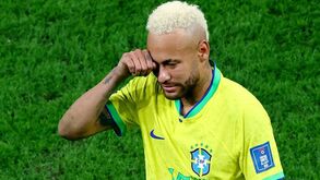 Neymar após adeus do Brasil ao Mundial: «Estou destruído psicologicamente»