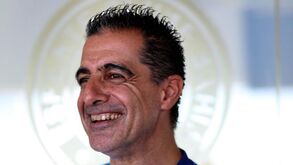 Renato Paiva quer reerguer gigante