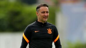 Vítor Pereira após o anúncio do acordo com o Flamengo: «Estou de férias com a família»