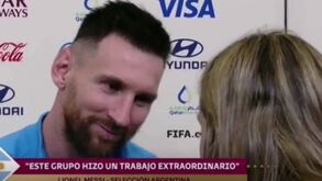 Jornalista assume protagonismo e deixa Messi sem reação na zona mista