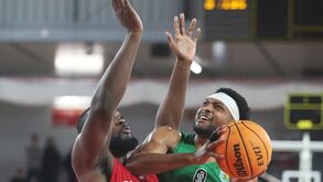 Benfica-Sporting, 90-93: campeão também cai