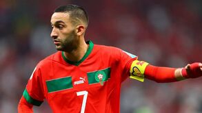 O bom rebelde não pára: Hakim Ziyech entrega 'salário' do Mundial a causas solidárias