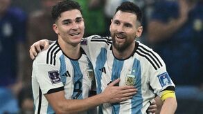 Final do Mundial 'apimentada': Messi, Mbappé, Álvarez ou Giroud, quem leva a bota de ouro?